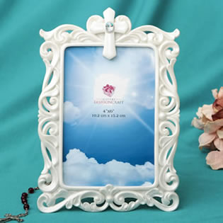 Stunning Pearl white Cross frame - 4 x 6 from Gifts By fashioncraft